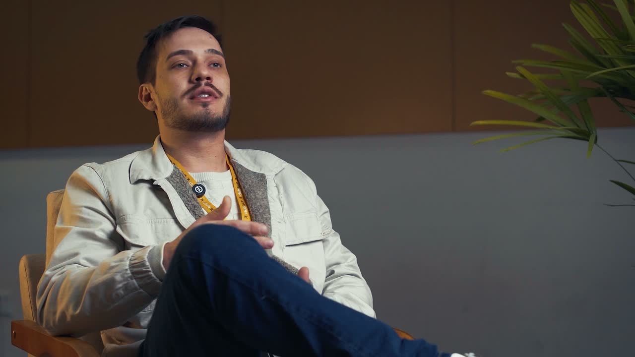 Aluno Da Smile, Implantodontia em Maringá, em depoimento para a Smile University