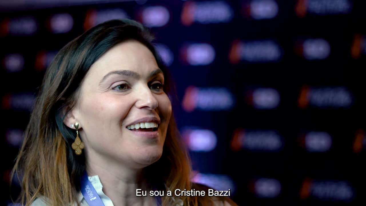 S Evento Ao Vivo   Cristine Bazzi, Prótese dentária, em depoimento para a Smile University