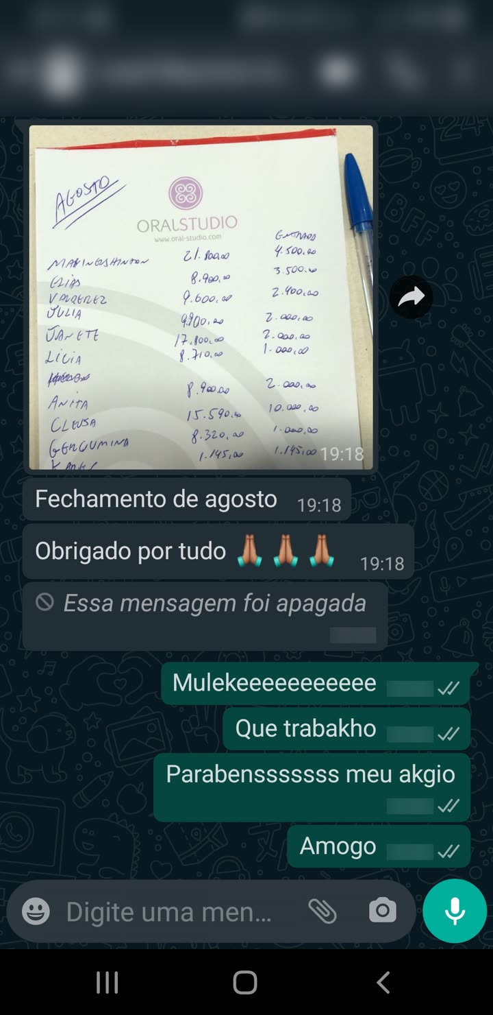 Folha manuscrita do fechamento de agosto (Oral Studio), paciente por paciente